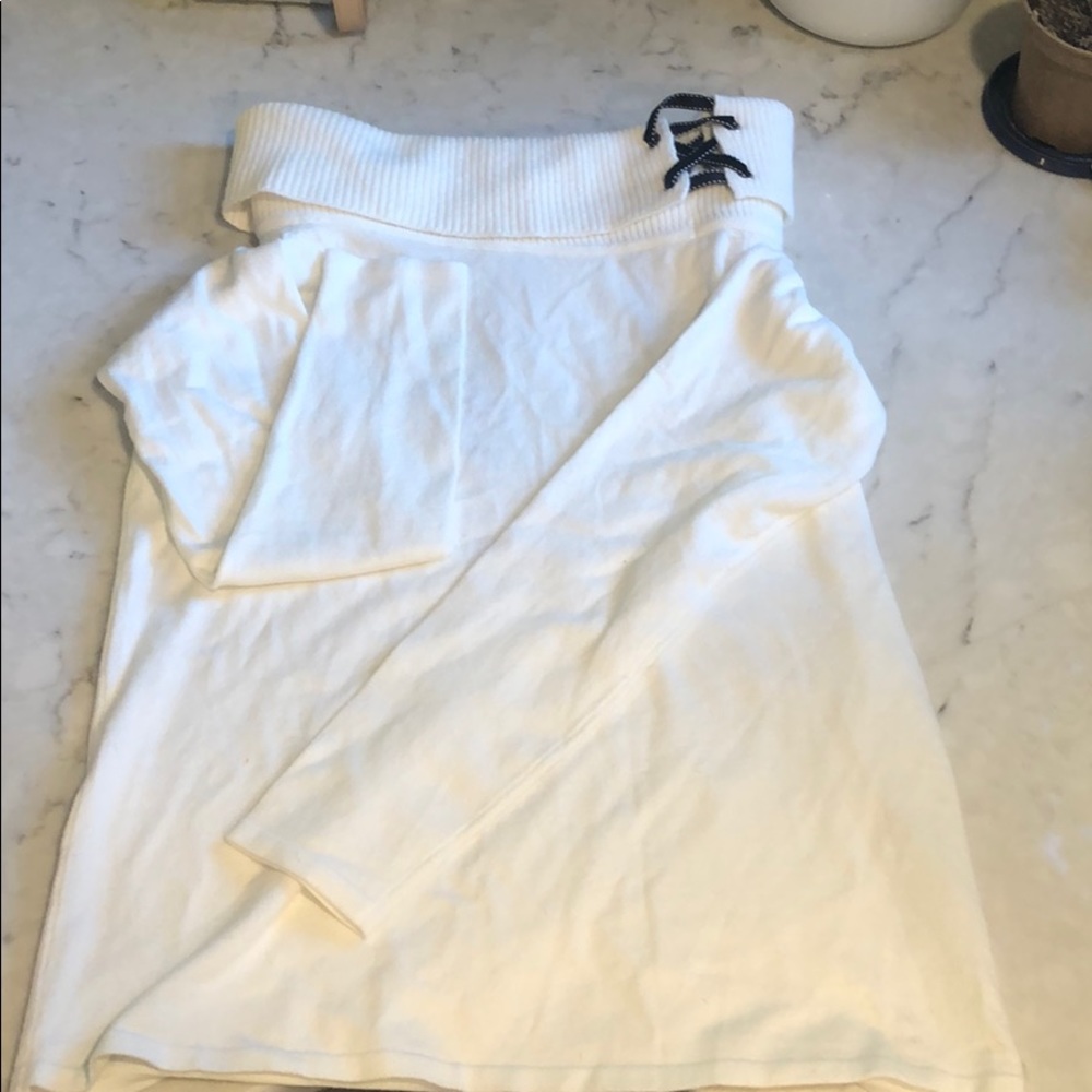 White House black market sweater size L